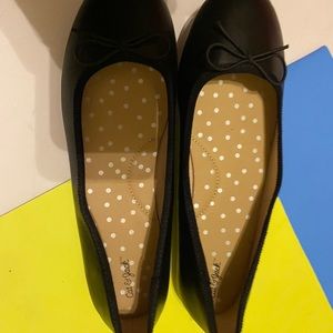 Cat and Jack black ballet style flats youth size 5